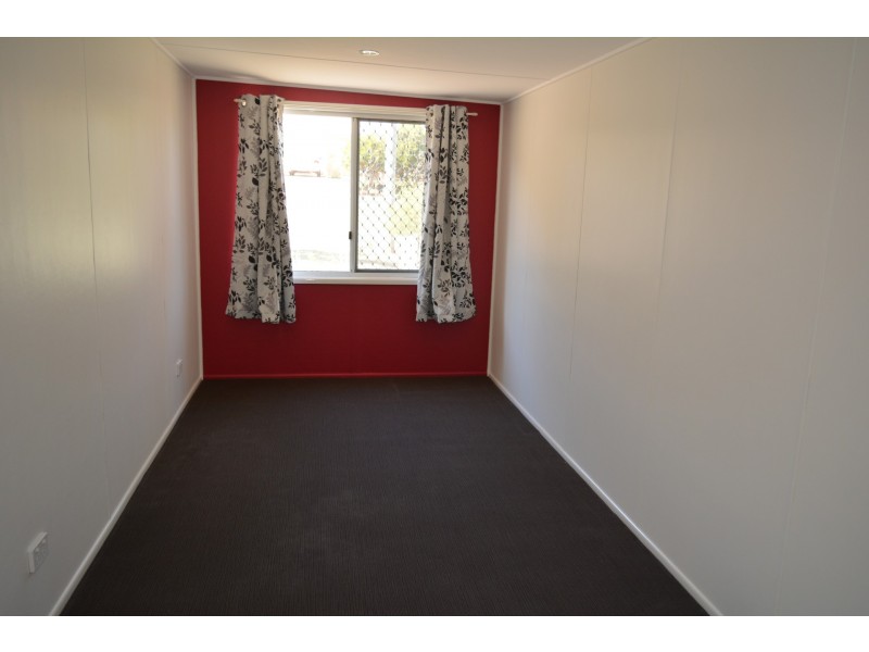 31 Kurrajong Street, Newtown QLD 4350