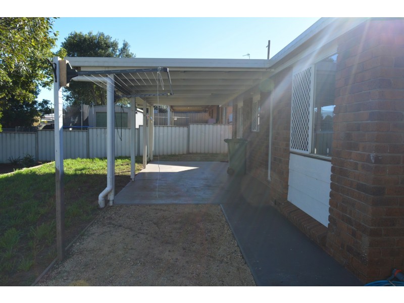 31 Kurrajong Street, Newtown QLD 4350