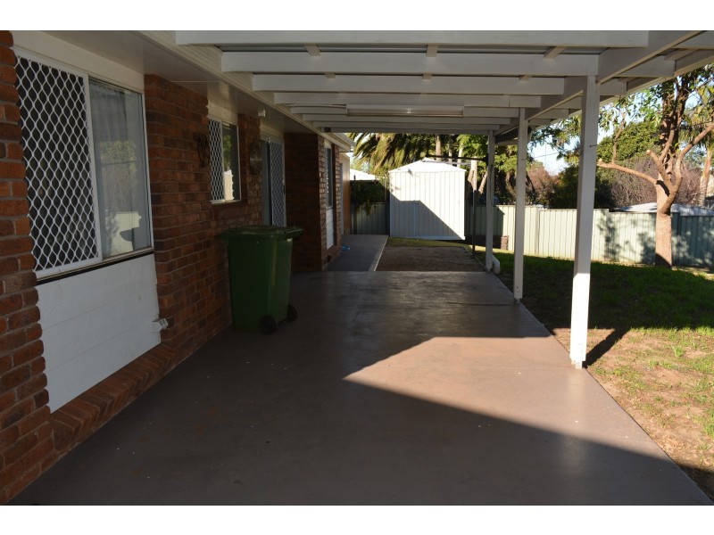 31 Kurrajong Street, Newtown QLD 4350