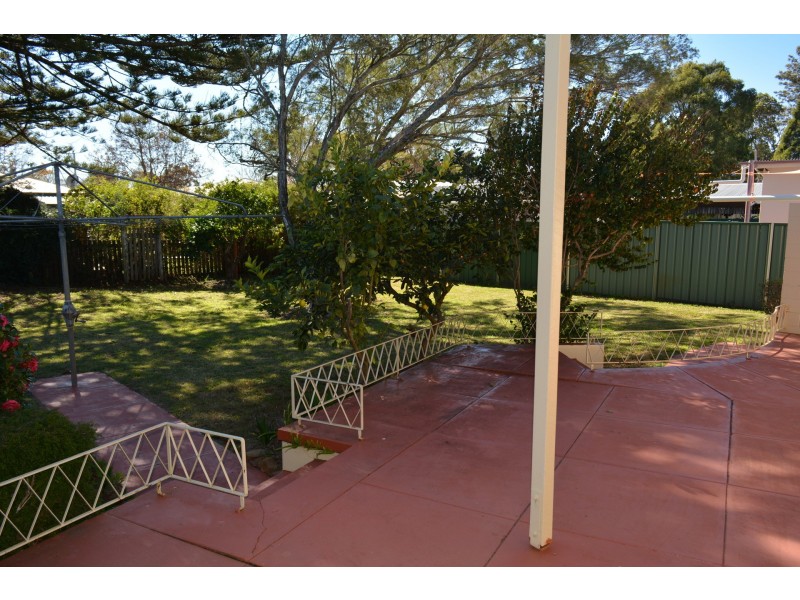 213a Campbell Street, Newtown QLD 4350