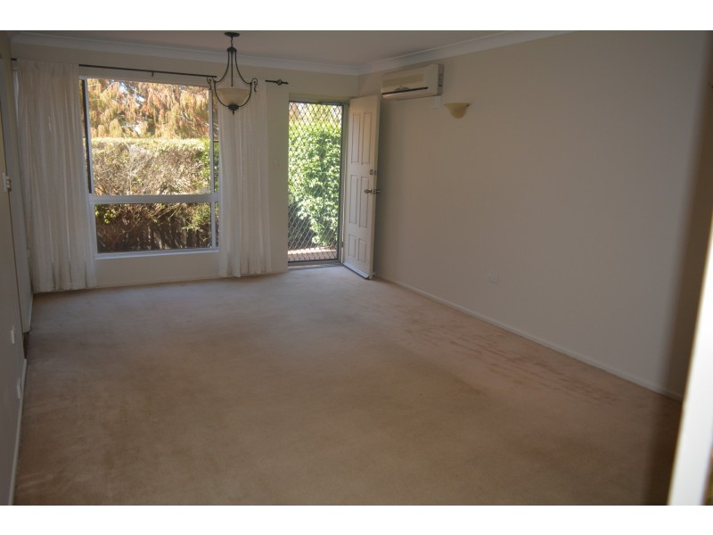 4/2 Bright Street, South Toowoomba QLD 4350