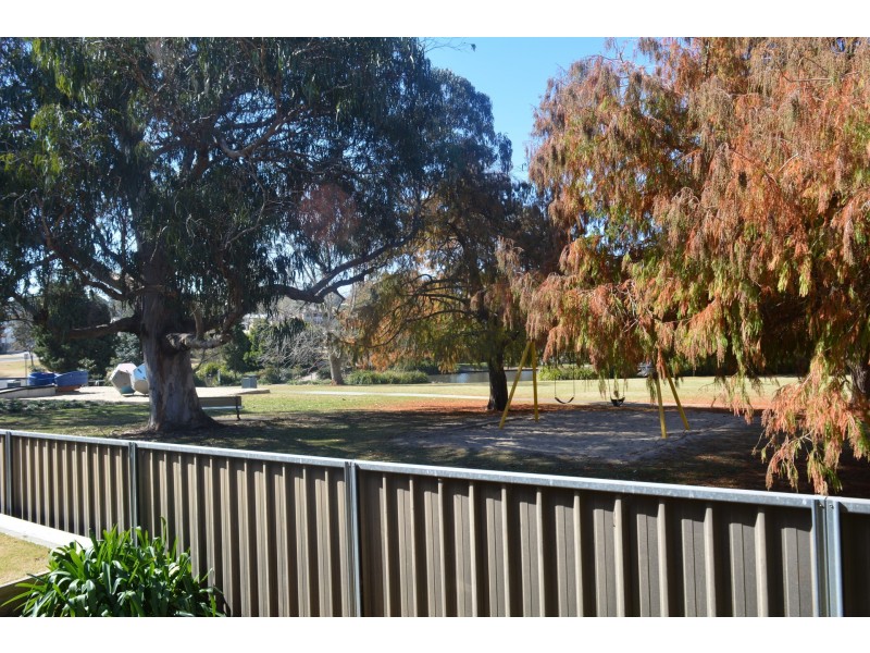 4/2 Bright Street, South Toowoomba QLD 4350