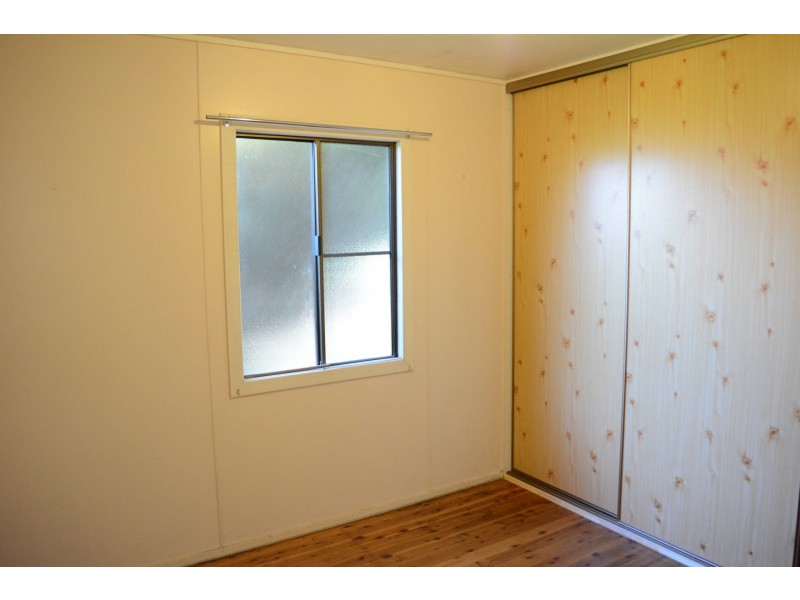 365 West Street, Harristown QLD 4350