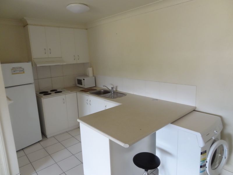 6/5 Uniplaza Court, Kearneys Spring QLD 4350