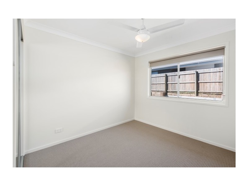 2/10 Rosenstengel Street, Darling Heights QLD 4350