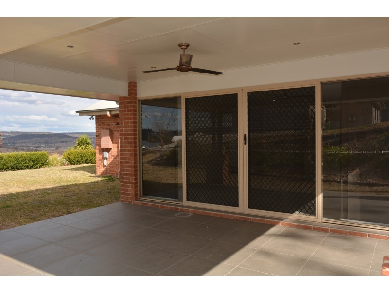 7 Wodalla Court, Hodgson Vale QLD 4352