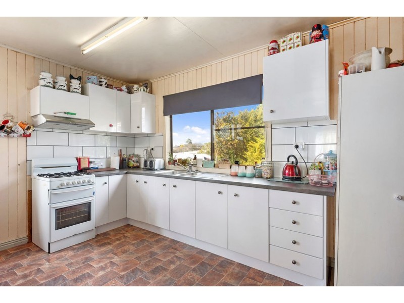 31 Helen Street, Newtown QLD 4350