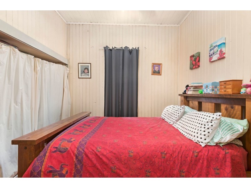 31 Helen Street, Newtown QLD 4350