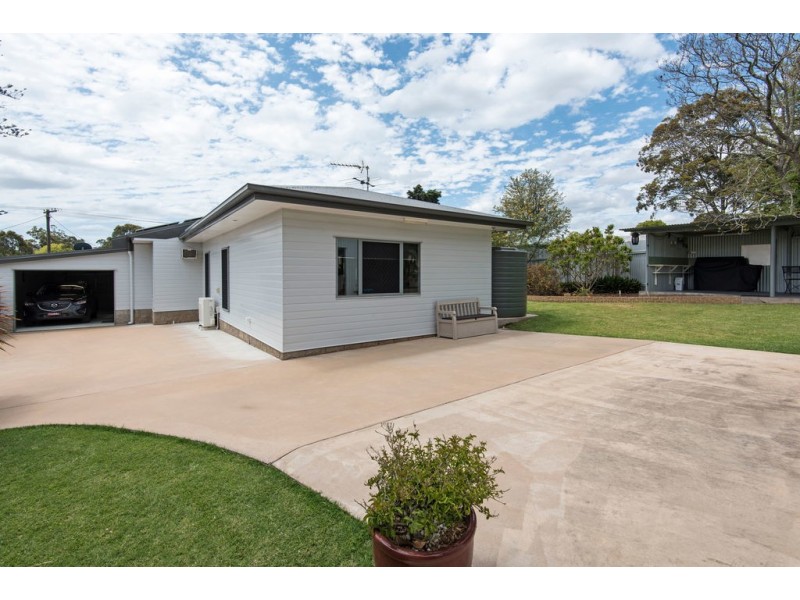 20 Munro Street, Harlaxton QLD 4350