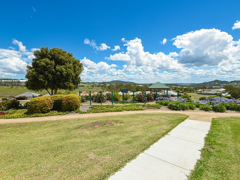 2 Bellara Drive, Harristown QLD 4350