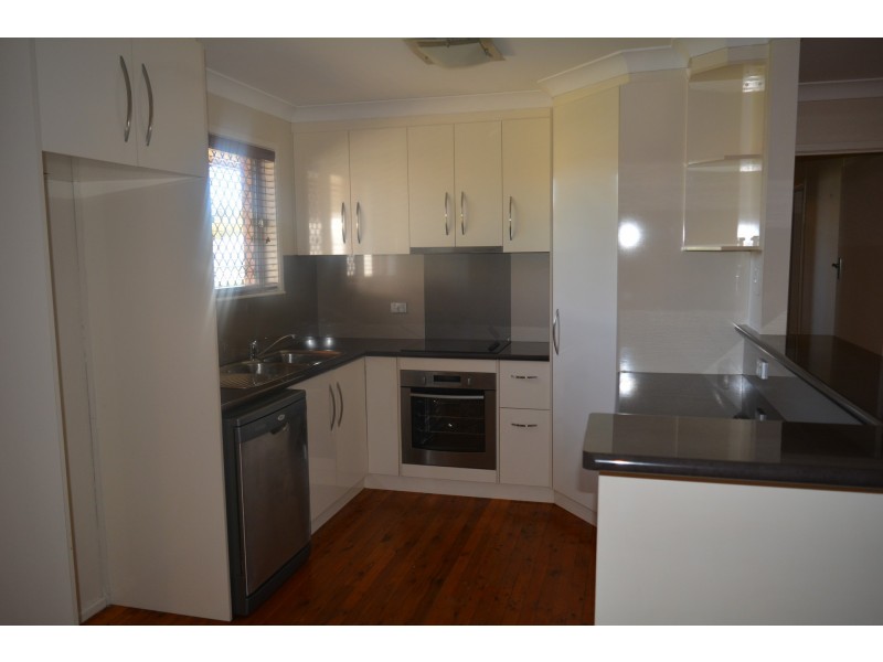 13 Fourth Avenue, Harristown QLD 4350