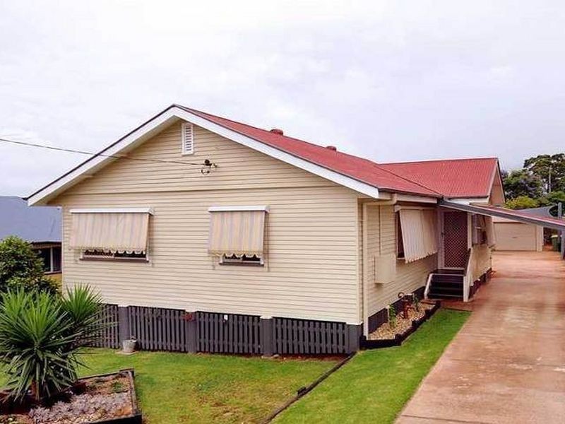 27 Doyle Street, Harlaxton QLD 4350
