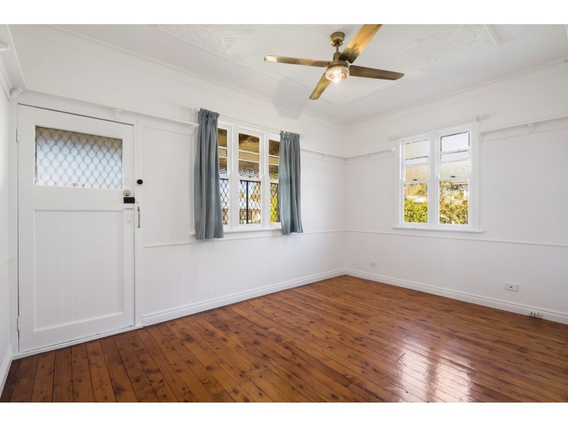 7 Turner Street, Newtown QLD 4350