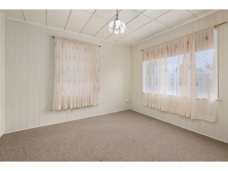 244 Bridge Street, Newtown QLD 4350