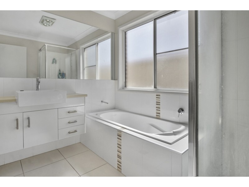 1/16a Glenvale Road, Harristown QLD 4350