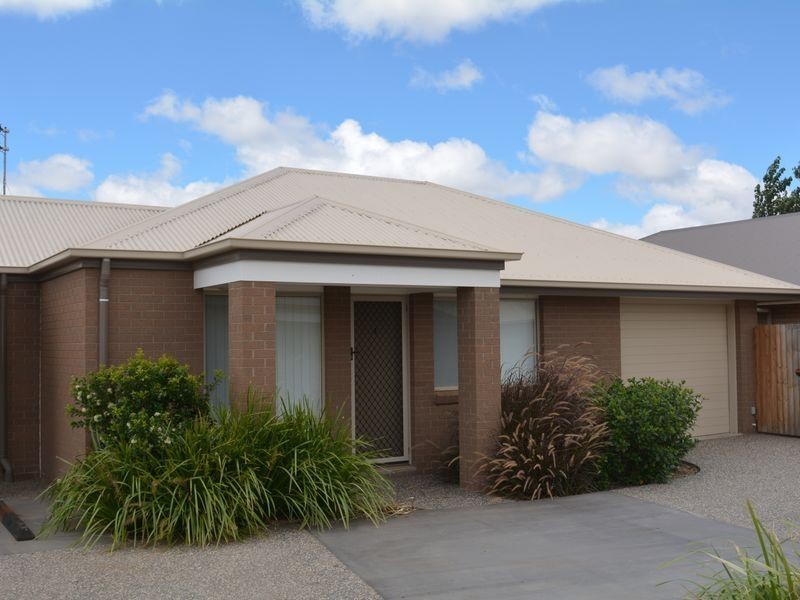 4/98 Main Street, Westbrook QLD 4350