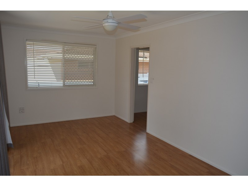 5 Martini Street, Mount Lofty QLD 4350