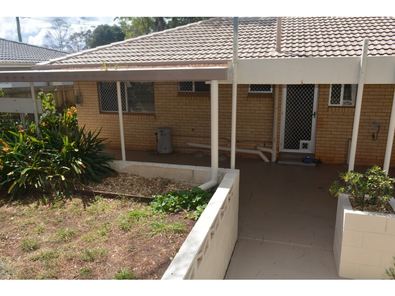 5 Martini Street, Mount Lofty QLD 4350