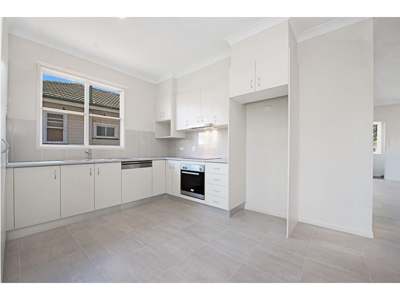 6 Lendrum Street, Newtown QLD 4350