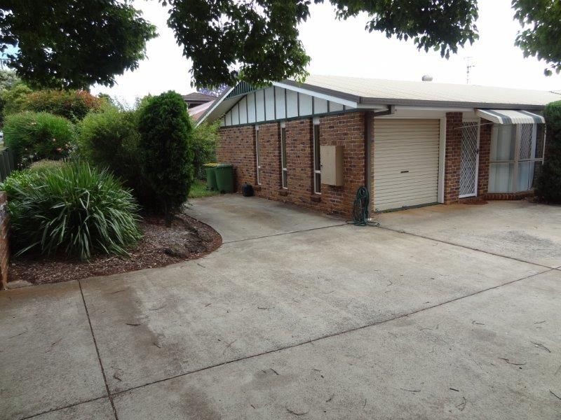 1/423 Hume Street, Kearneys Spring QLD 4350