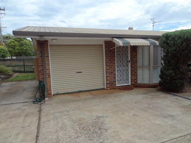 1/423 Hume Street, Kearneys Spring QLD 4350