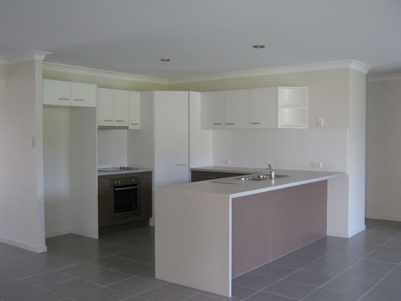 6 Barwick Court, Wilsonton Heights QLD 4350