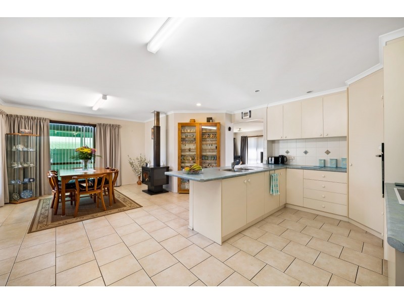 8 Crosby Street, Darling Heights QLD 4350