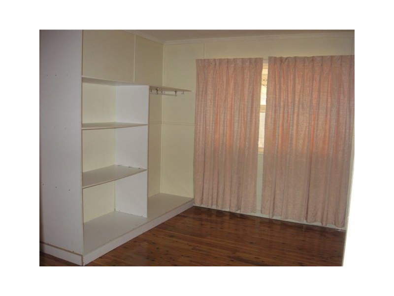 330 Tor Street, Newtown QLD 4350