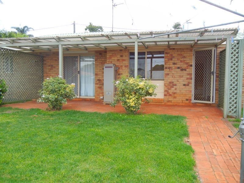 10 Broadfoot Street, Darling Heights QLD 4350