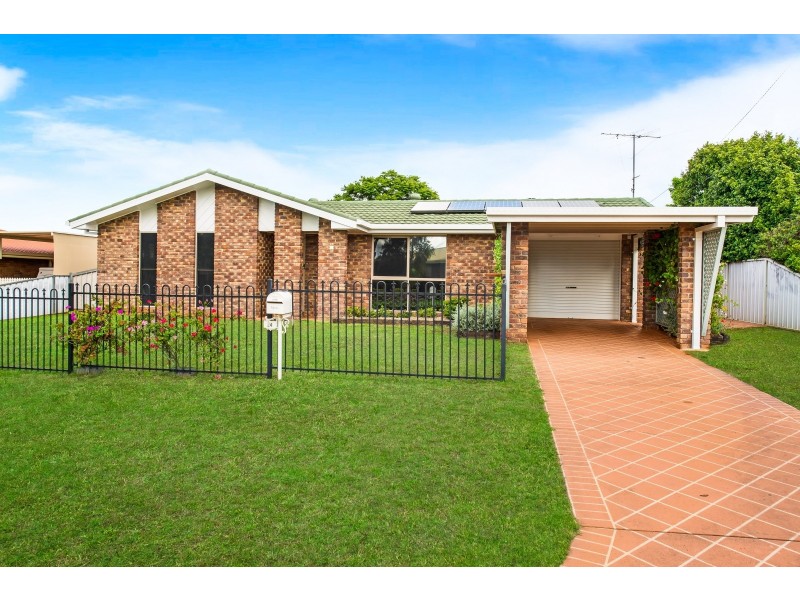 24 Schultz Street, Kearneys Spring QLD 4350