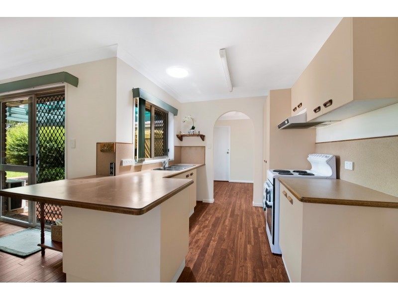 24 Schultz Street, Kearneys Spring QLD 4350