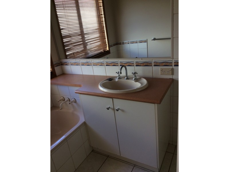 7 Toni Court, Darling Heights QLD 4350