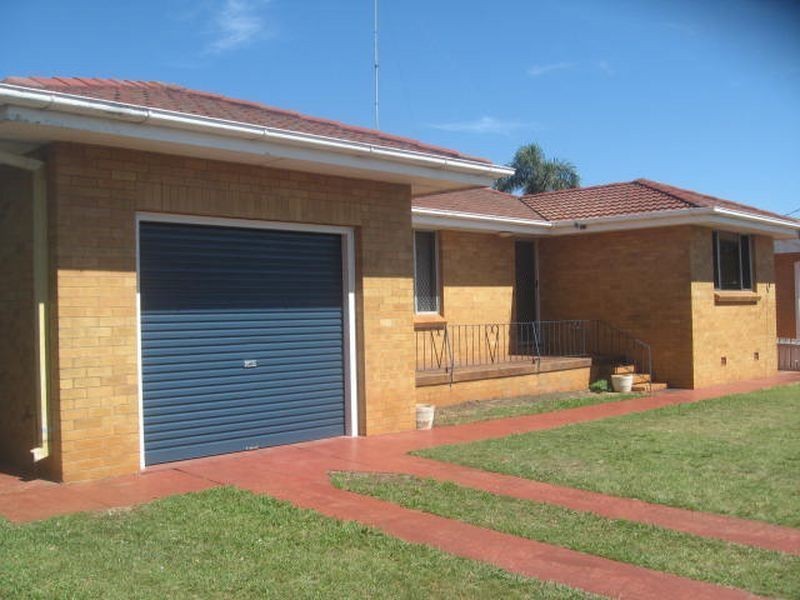 97 Drayton Road, Harristown QLD 4350