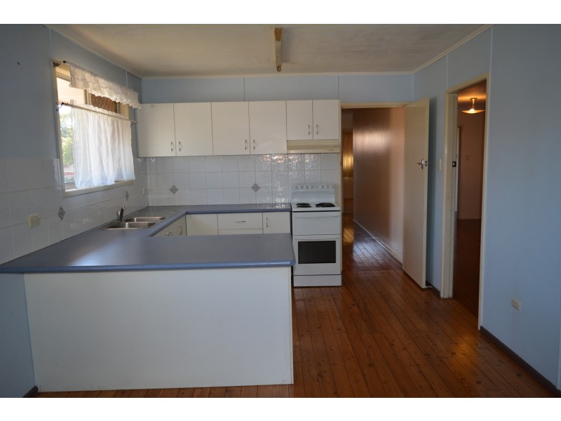 97 Drayton Road, Harristown QLD 4350