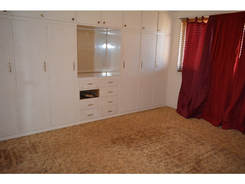 97 Drayton Road, Harristown QLD 4350
