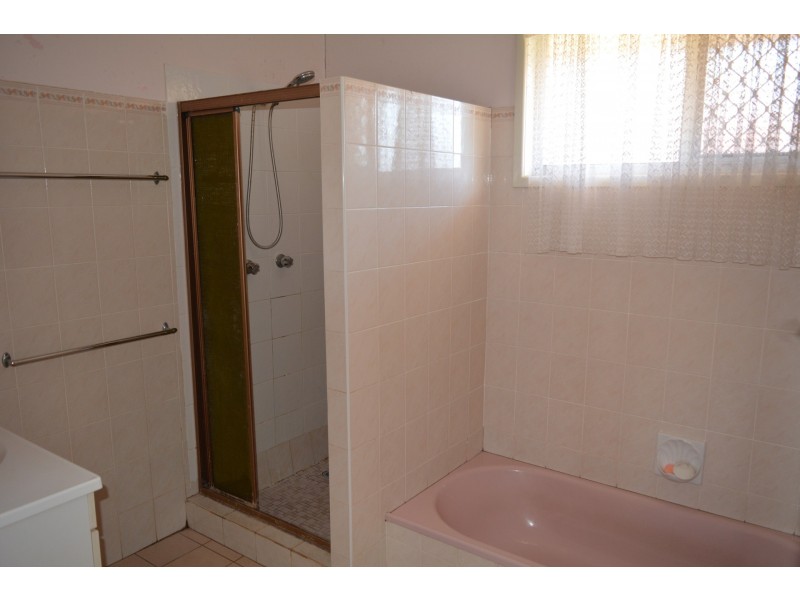 97 Drayton Road, Harristown QLD 4350