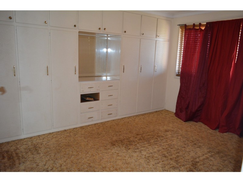 97 Drayton Road, Harristown QLD 4350