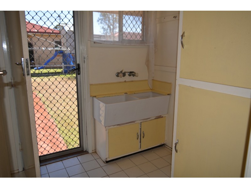 97 Drayton Road, Harristown QLD 4350