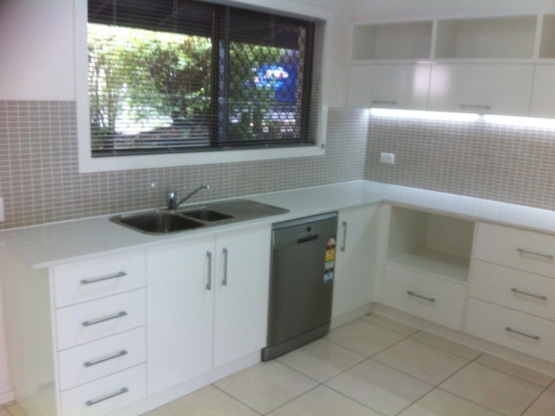 30/2 Benjamin Street, Mount Lofty QLD 4350