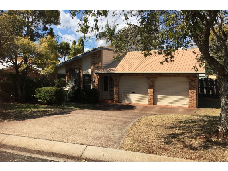 65 Jennifer Crescent, Darling Heights QLD 4350