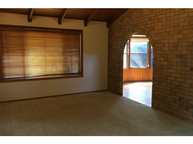 65 Jennifer Crescent, Darling Heights QLD 4350