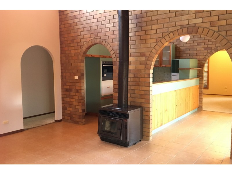 65 Jennifer Crescent, Darling Heights QLD 4350