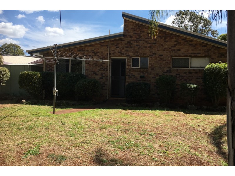 65 Jennifer Crescent, Darling Heights QLD 4350