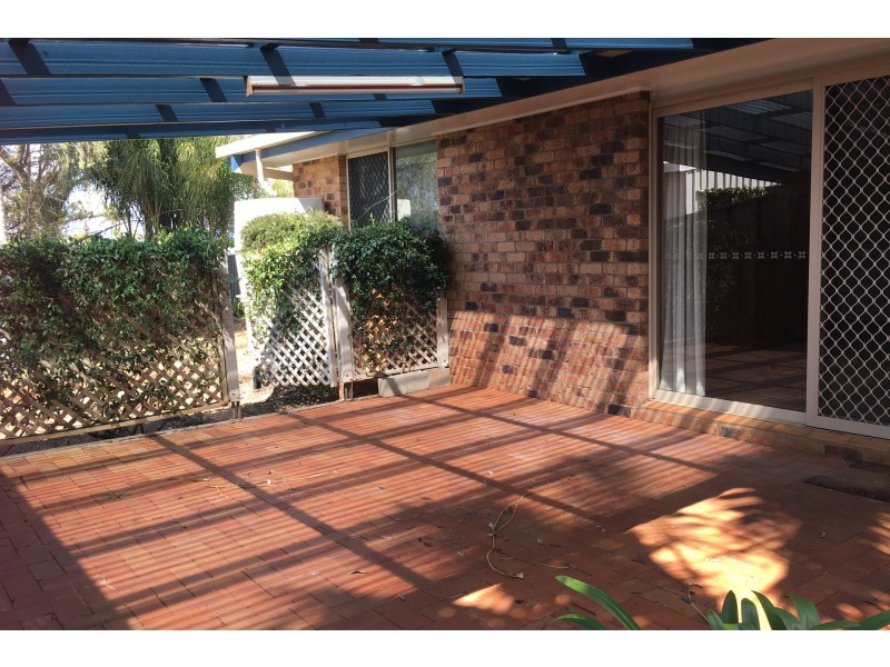 65 Jennifer Crescent, Darling Heights QLD 4350