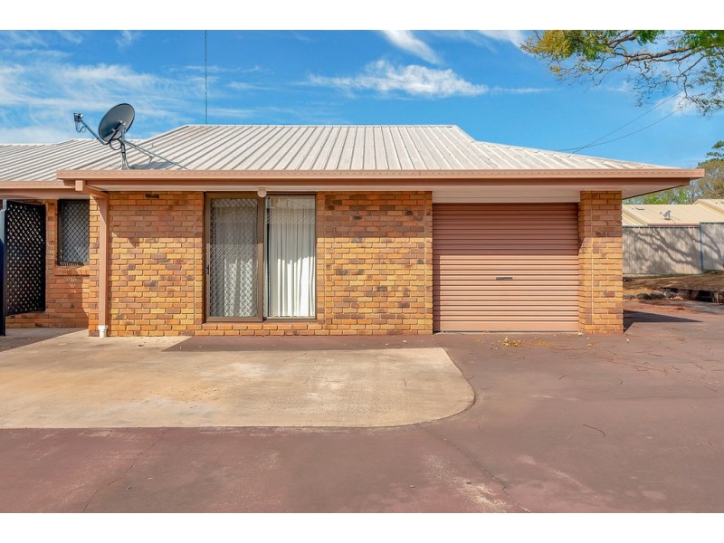 17 Boyes Street, Harristown QLD 4350