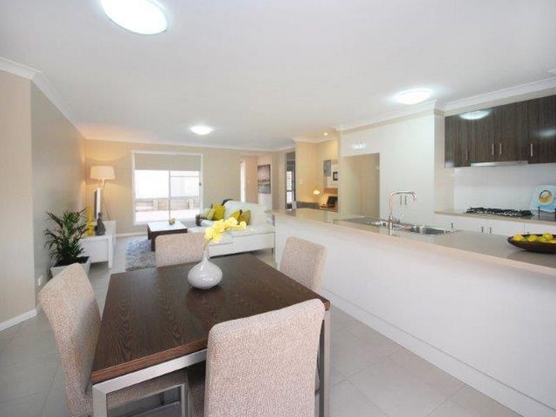 2/30 Haig Street, South Toowoomba QLD 4350