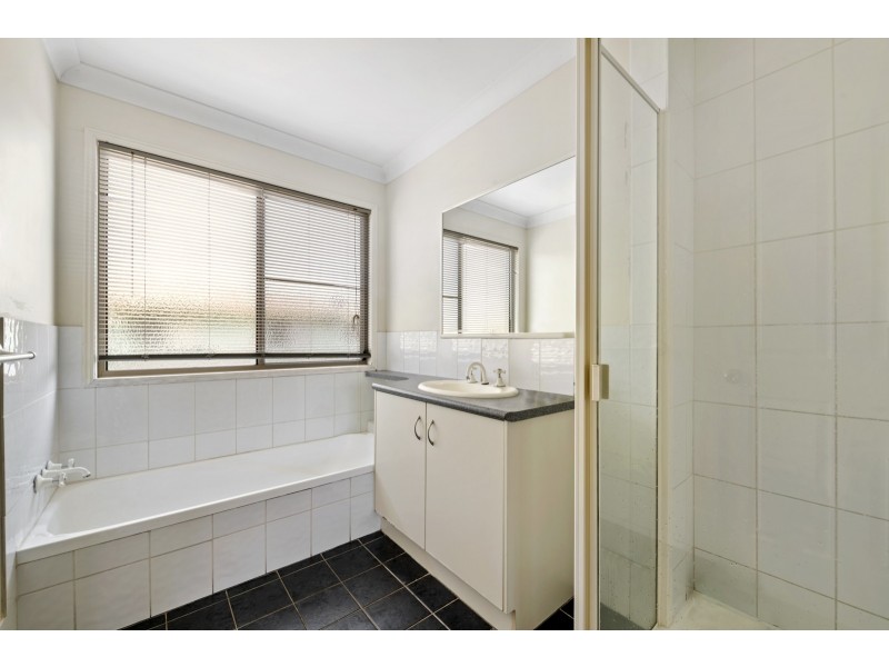 6 Milligan Street, Oakey QLD 4401