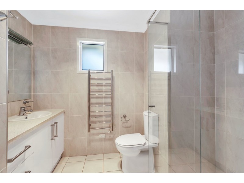 1/82 Holberton Street, Rockville QLD 4350