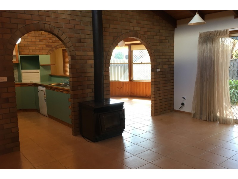 65 Jennifer Crescent, Darling Heights QLD 4350