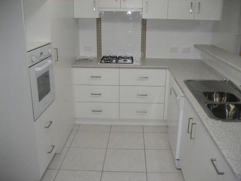 12 Bristol Street, Newtown QLD 4350